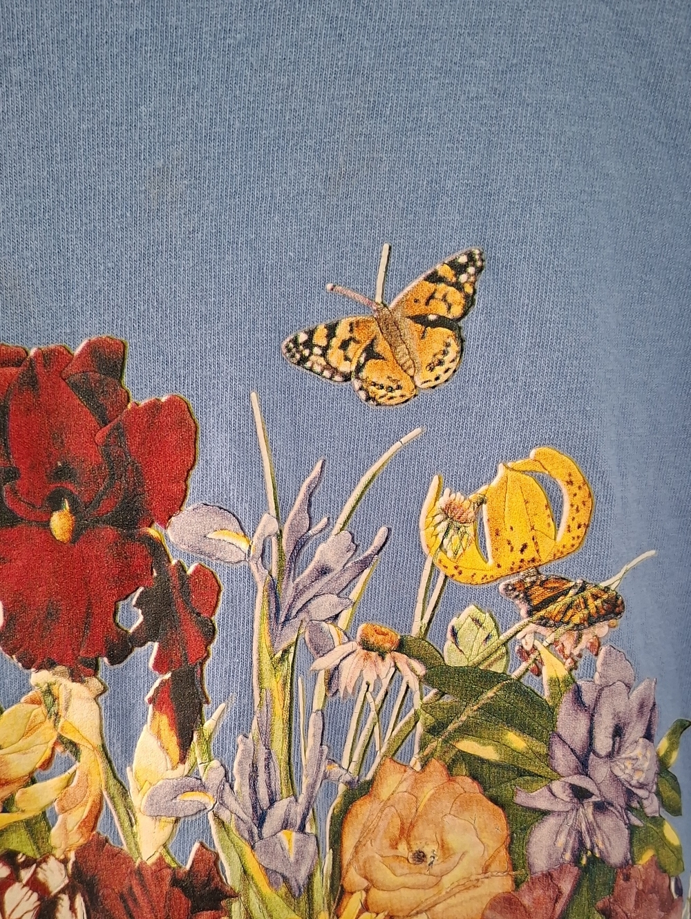 Blue 100% Cotton Vintage-inspired Floral Print Butchart Gardens T-shirt (Size M) - Picture 4 of 9